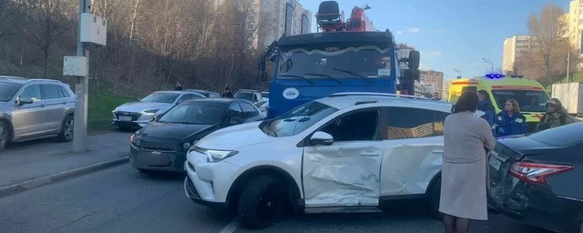 Массовое ДТП с участием 16 автомобилей произошло в Казани